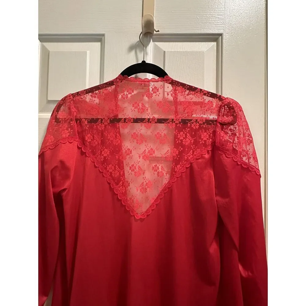 Vintage Undercover Wear Long‎ Red Nylon Lace Robe Size Medium Made In USA